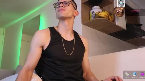 phantom_bigger1 online show from February 26, 11:43 am