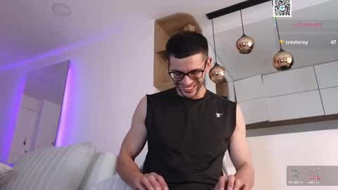 phantom_bigger1 online show from March 11, 11:55 am