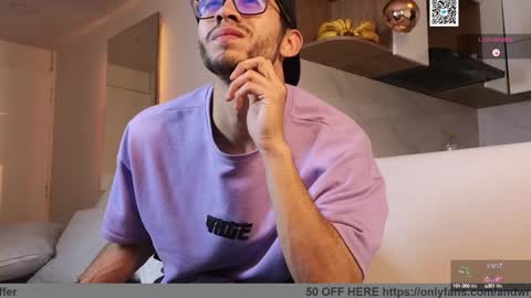 phantom_bigger1 online show from February 6, 11:31 am