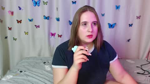 Snapshot of phantommira chatting on January 15, 8:37 pm phantommira online show from January 15, 8:37 pm