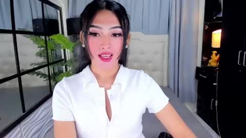 phenomenal_ivy online show from June 7, 3:39 pm