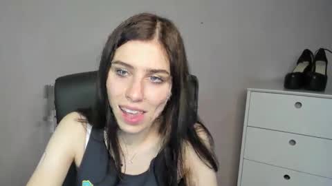 P I A online show from November 2, 7:41 am