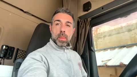 pierotu online show from January 9, 11:38 am