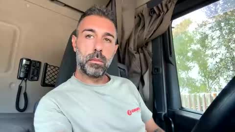 pierotu online show from September 26, 12:02 pm