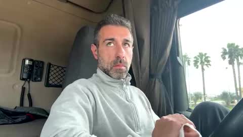 pierotu online show from April 3, 11:50 am