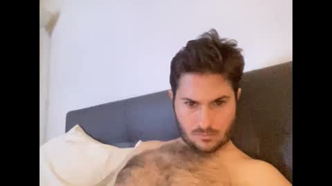 pierrot462900 online show from March 10, 6:56 pm