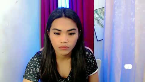 Snapshot of pinay_cristine chatting on February 24, 11:41 pm pinay_cristine online show from February 24, 11:41 pm