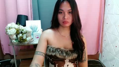 Jen online show from February 24, 6:33 pm