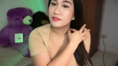 sofielove online show from March 13, 5:05 pm