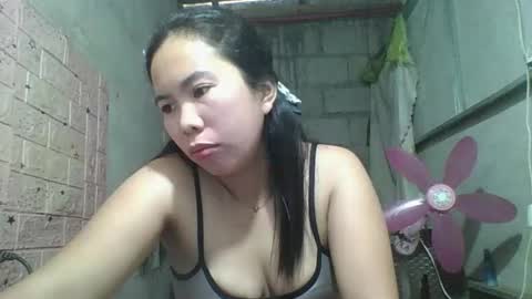 pinaychubbymomm online show from February 1, 1:57 am