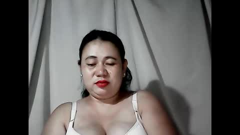 pinaymama12345 online show from April 28, 1:48 pm