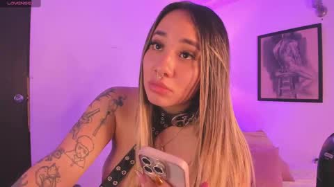 KELLY  online show from October 5, 11:01 pm