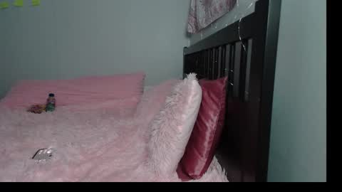 pink_tv online show from September 24, 2:07 am