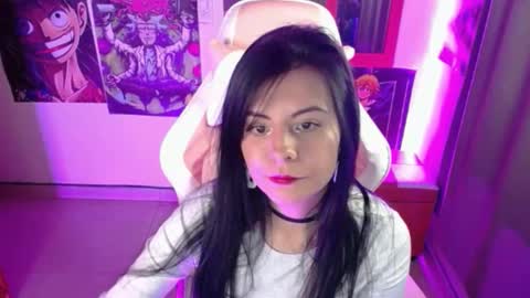 pink_yuii online show from March 3, 11:46 pm