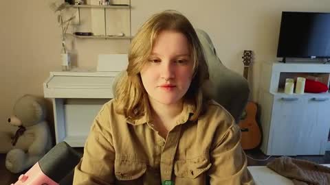 pinkiep1e online show from May 14, 3:27 am