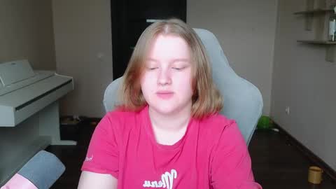 pinkiep1e online show from June 4, 3:12 am