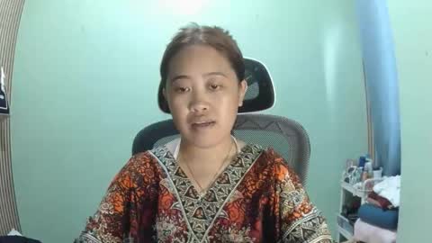 Hi  its me shine  online show from April 13, 4:06 am