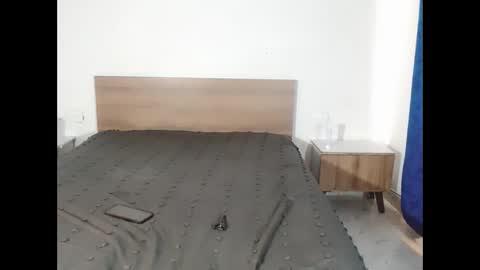 Pamela Ston online show from April 13, 3:05 pm