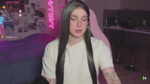 pinkvenom_ online show from April 17, 4:31 pm