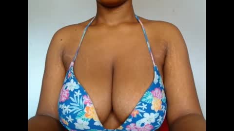 pinkxsugar online show from February 13, 10:40 am