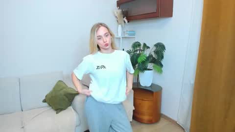 Kate online show from December 4, 7:08 am