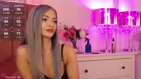 Pinky online show from September 10, 6:53 pm