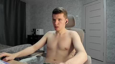 Pierre online show from March 25, 5:03 am