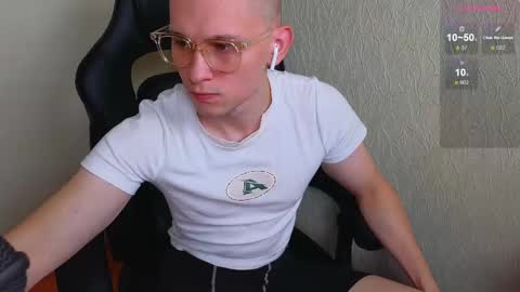 STRONGBEAUTY online show from December 2, 1:07 am