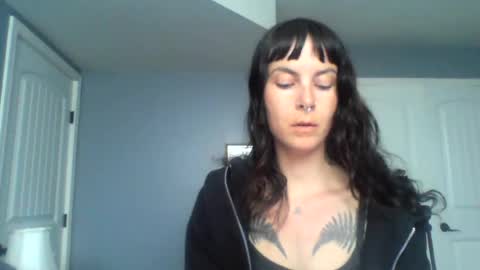 pixiecatfairy online show from June 26, 10:26 pm