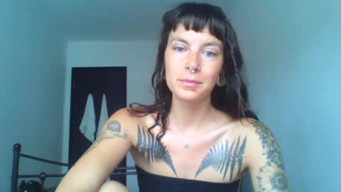 pixiecatfairy online show from September 17, 9:46 am