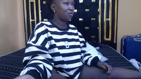 pixietease1 online show from March 22, 6:50 am