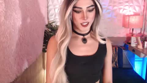 pixydominatrixx online show from December 15, 6:37 pm