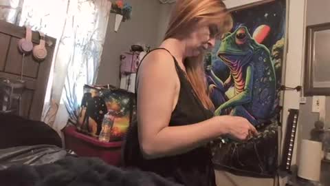 pizzedwife online show from July 8, 3:37 pm