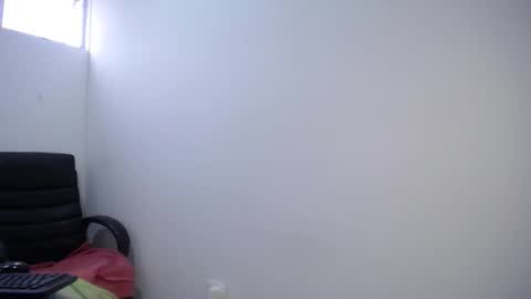 playfullpaulina online show from March 3, 12:45 pm