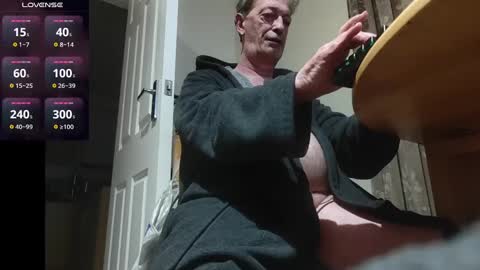 Play Me online show from March 8, 12:33 am