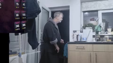 Play Me online show from November 16, 3:30 am