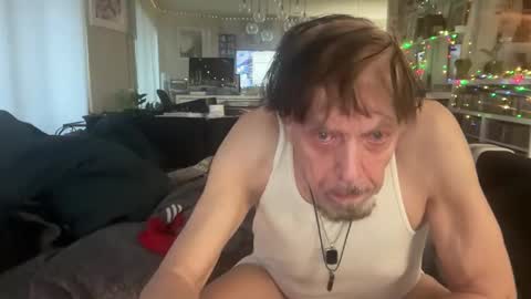 playwithyou7825 online show from April 2, 2:24 pm