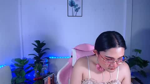 Ploysai online show from October 17, 7:56 am