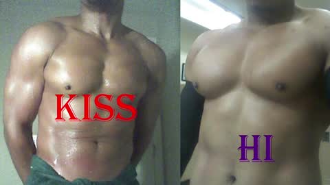 StraightPlush online show from April 12, 5:22 am