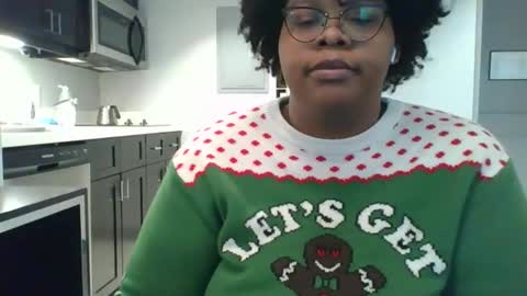 Plushbunny420 online show from December 24, 2:33 pm