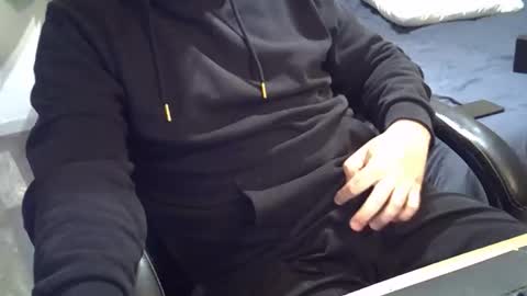 polgs2509 online show from March 31, 9:15 pm