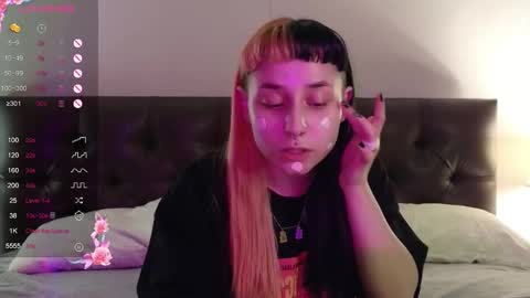 Candytrain online show from November 21, 10:57 am