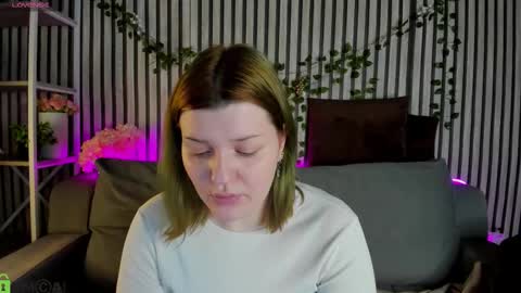 Polly online show from February 12, 1:20 am