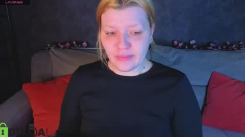 Polly online show from May 18, 1:15 am