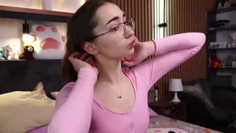 Polly online show from February 18, 7:41 am