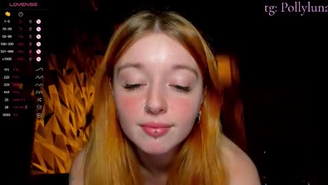 Polly online show from December 5, 2:04 pm