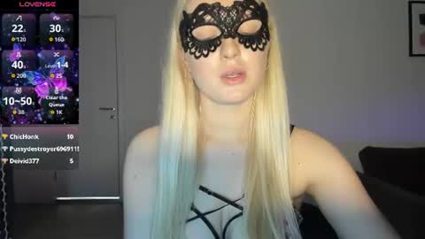 polly_skil online show from June 15, 7:50 pm