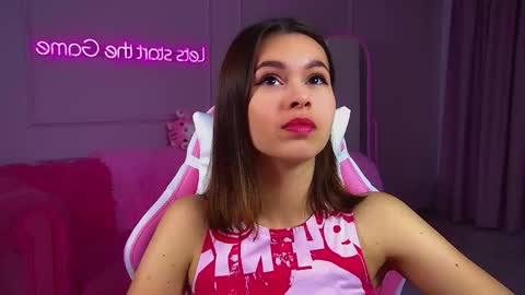 Snapshot of pollylanders chatting on September 14, 6:37 am Polly online show from September 14, 6:37 am