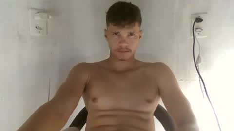 pollyster online show from February 1, 2:19 am