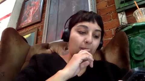 polymamii online show from February 2, 7:54 pm